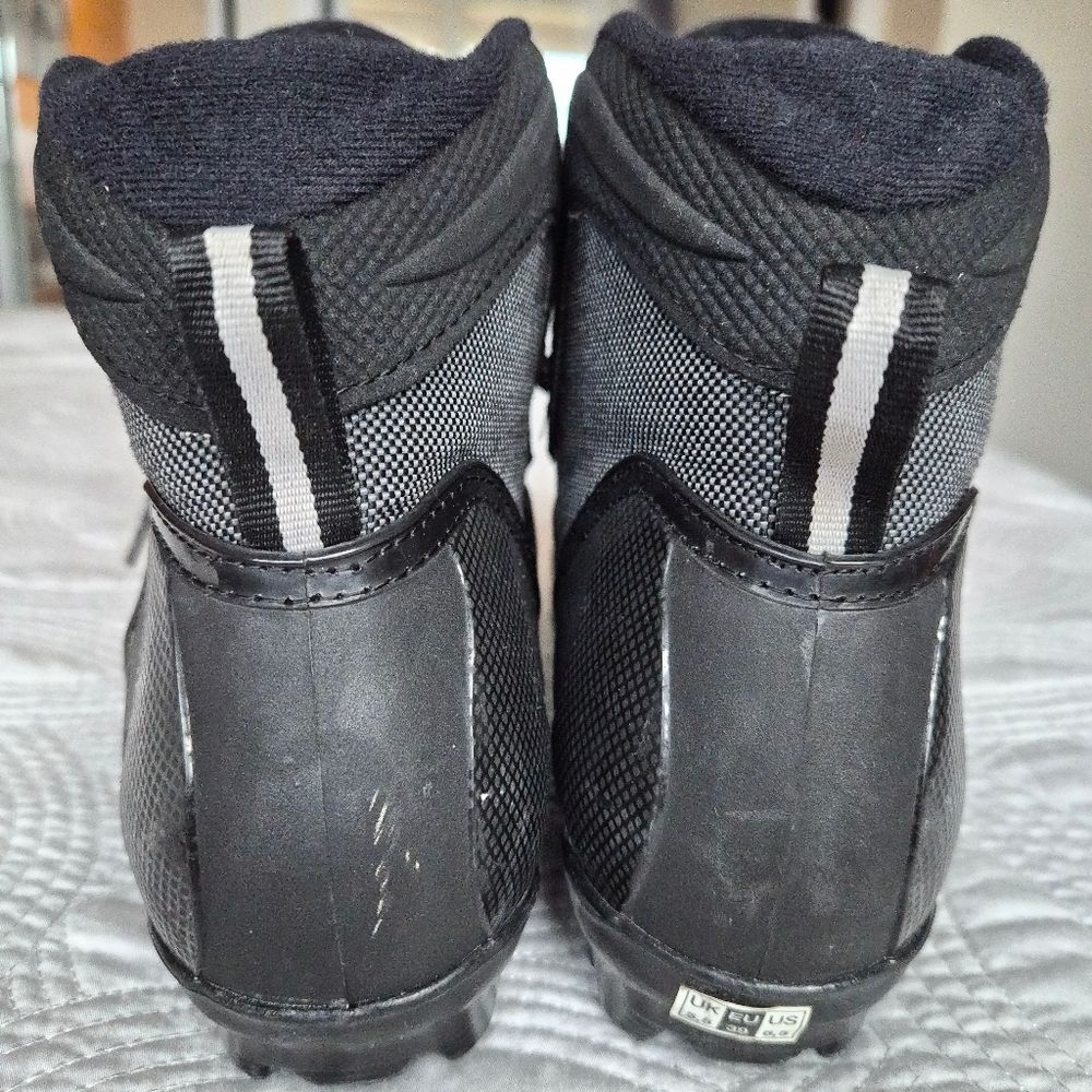 Rossignol Women's Black and Gray Cross Country Ski Boots $45 - Picture 10 of 16